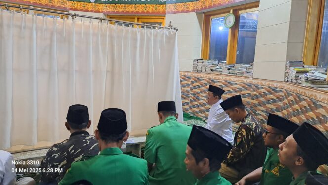 
					Menjelang Pelantikan, Pengurus PC GP Ansor Kencong Ziarahi Makam KH Hamid Wijaya, Ketum Ansor Pertama