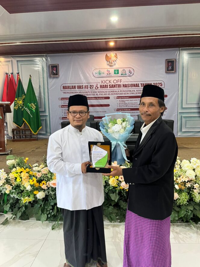 
					Kick Off Hari Santri Nasional 2025 dan Harlah ke-27 UAS Kencong: Momentum Refleksi dan Pengabdian
