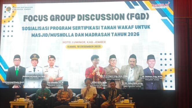 
					BPN Jember Serahkan Sertifikat Tanah Wakaf 2025, Sosialisasi Program 2026 untuk Masjid dan Musala