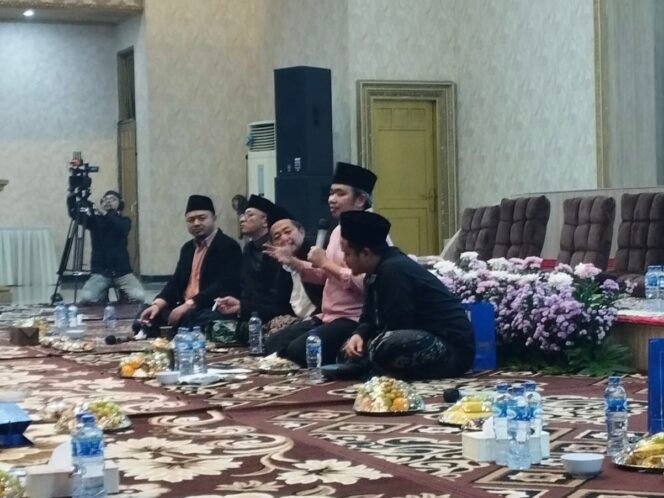 
					Gelar Silaturahmi dan Sahur Bersama Ulama, Bupati Jember Paparkan Program Pesantren Hingga Proyek “Payung Madinah”