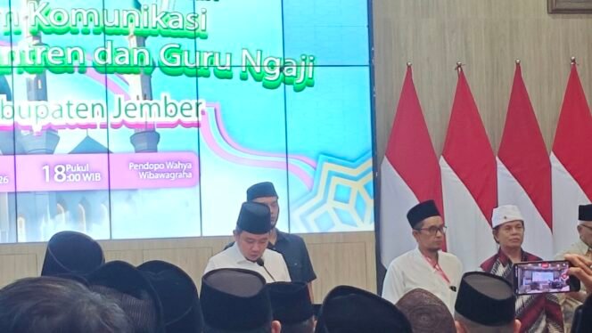 
					Forum Komunikasi Pondok Pesantren dan Guru Ngaji Jember Diresmikan oleh Bupati Muhammad Fawait