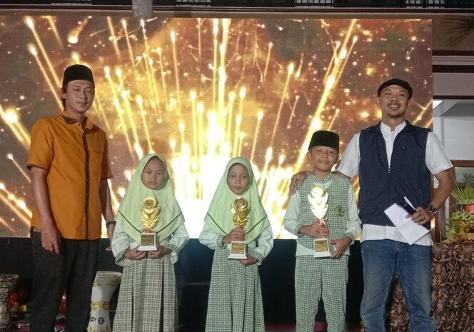 
					Semarak HSN dan Hari Pahlawan SDS NU Padomasan: 800 Peserta Ikuti Cosplay Pahlawan hingga Bersholawat