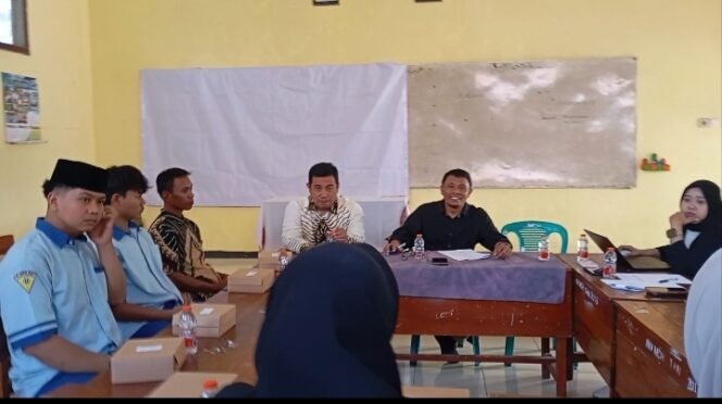 
					MA Darul Huda Bagorejo Jadi Pilot Project Aplikasi Pembelajaran Digital dari Akademisi Surabaya