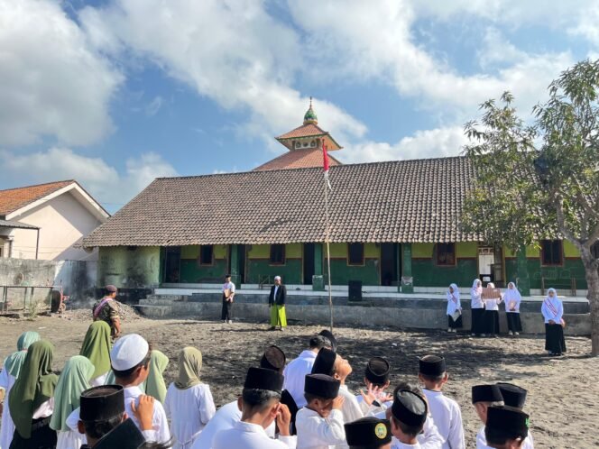 
					Peringati Hari Santri Nasional, Pondok Pesantren Al Azhar Prenduan Kobarkan Semangat Jihad Menuntut Ilmu